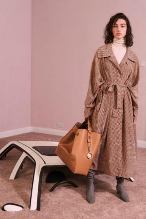 ステラ マッカートニーが2017オータムコレクションを発表。アリシア・キーズによるサプライズパフォーマンス