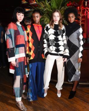 ステラ マッカートニーが2017オータムコレクションを発表。アリシア・キーズによるサプライズパフォーマンス