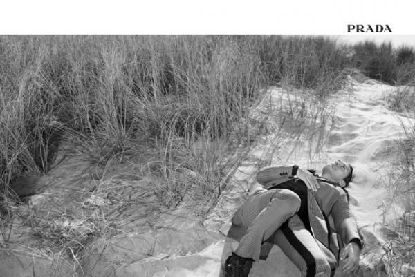 プラダの新広告キャンペーンでアプローチを一新、メンズの主役はジュード・ロウ