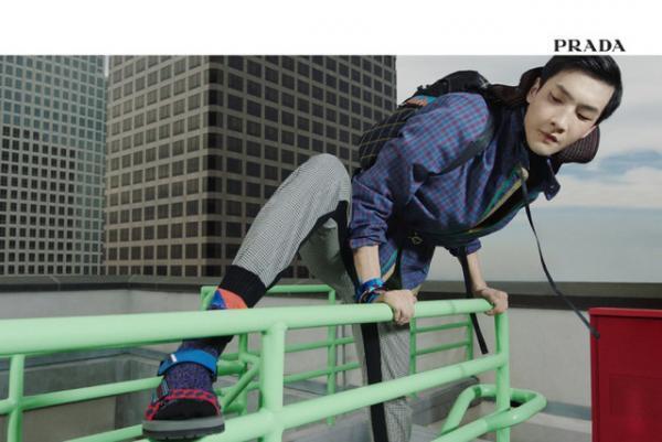 プラダの新広告キャンペーンでアプローチを一新、メンズの主役はジュード・ロウ