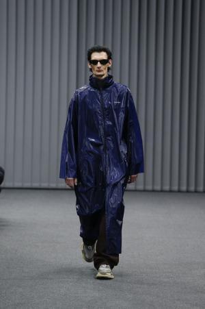 ワークウエアをオマージュしたバレンシアガのビッグ＆ナロー【2017-18秋冬メンズ】