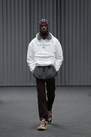 ワークウエアをオマージュしたバレンシアガのビッグ＆ナロー【2017-18秋冬メンズ】