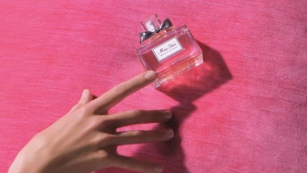 ディオール、幸せを運ぶフレグランス“ミス ディオール”の世界観を体験できる1日限定イベント開催