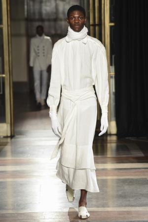 ウォールズ・ボナー、人種も性別も曖昧に。ラグジュアリーとアフリカンテイストを融合【2017-18秋冬コレクション】