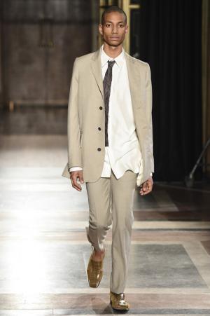 ウォールズ・ボナー、人種も性別も曖昧に。ラグジュアリーとアフリカンテイストを融合【2017-18秋冬コレクション】