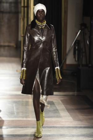 ウォールズ・ボナー、人種も性別も曖昧に。ラグジュアリーとアフリカンテイストを融合【2017-18秋冬コレクション】