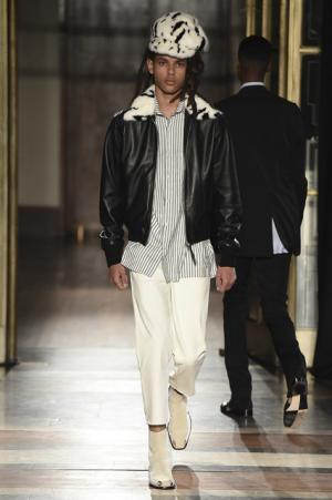 ウォールズ・ボナー、人種も性別も曖昧に。ラグジュアリーとアフリカンテイストを融合【2017-18秋冬コレクション】