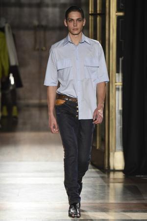 ウォールズ・ボナー、人種も性別も曖昧に。ラグジュアリーとアフリカンテイストを融合【2017-18秋冬コレクション】