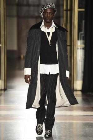 ウォールズ・ボナー、人種も性別も曖昧に。ラグジュアリーとアフリカンテイストを融合【2017-18秋冬コレクション】