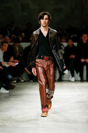 70年代カルチャーへのオマージュを共有したプラダ【2017-18秋冬コレクション】