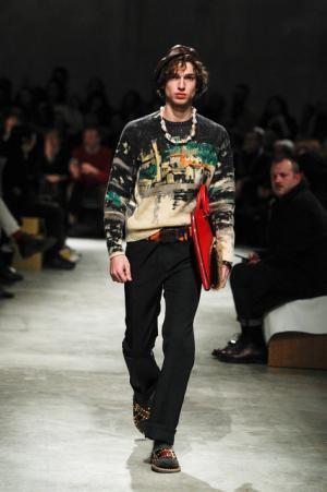 70年代カルチャーへのオマージュを共有したプラダ【2017-18秋冬コレクション】