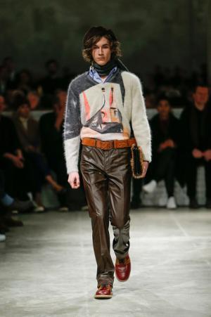 70年代カルチャーへのオマージュを共有したプラダ【2017-18秋冬コレクション】