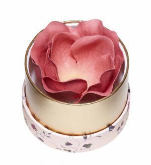 レ・メルヴェイユーズ ラデュレからバラのつぼみの限定チークカラー登場