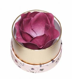 レ・メルヴェイユーズ ラデュレからバラのつぼみの限定チークカラー登場