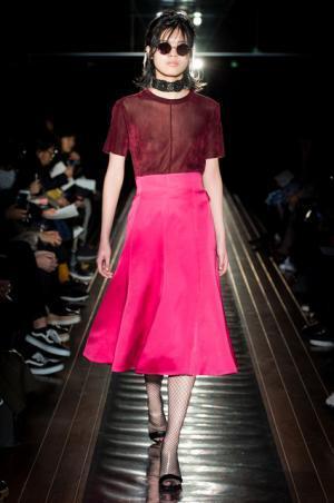 ラマルク、夜のメトロポリスに一筋のプリズム【2017-18秋冬ウィメンズ】