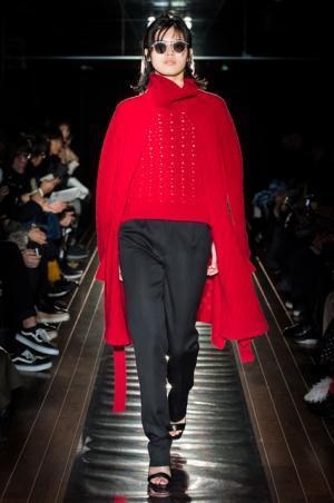 ラマルク、夜のメトロポリスに一筋のプリズム【2017-18秋冬ウィメンズ】