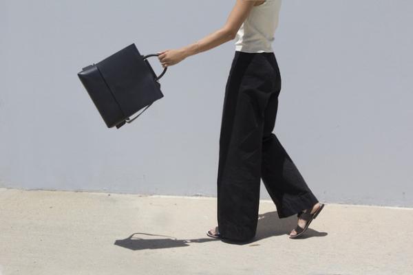 ビルディングブロックがPVC素材を使った新作バッグコレクションを発売