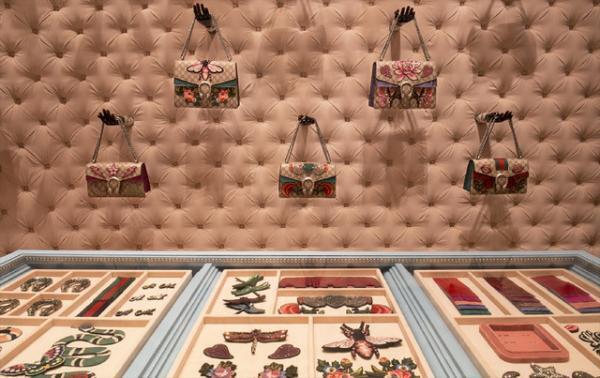 グッチのバッグやシューズをカスタム！「Gucci DIY」プログラムがグッチ青山でスタート