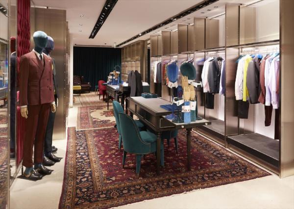 グッチのバッグやシューズをカスタム！「Gucci DIY」プログラムがグッチ青山でスタート