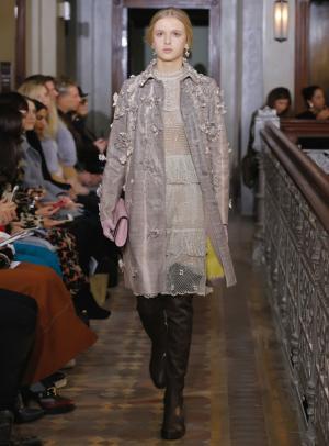 【ルック】ヴァレンティノ2017プレフォールコレクション