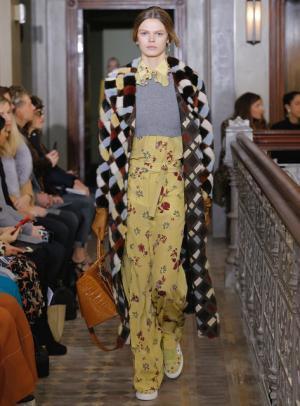 【ルック】ヴァレンティノ2017プレフォールコレクション