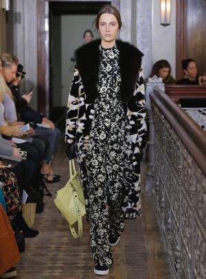 【ルック】ヴァレンティノ2017プレフォールコレクション