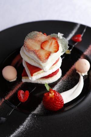 資生堂パーラー“こだわりの苺フェア”第2弾がスタート！濃厚な甘い苺を使ったパフェを堪能