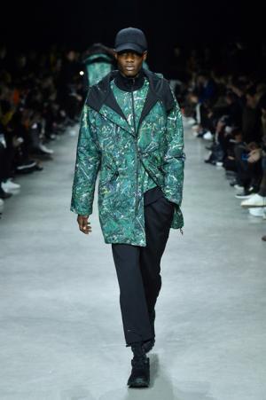 Y-3、テーマは対極的な“デジタル”と“自然”【2017-18秋冬コレクション】