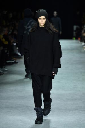 Y-3、テーマは対極的な“デジタル”と“自然”【2017-18秋冬コレクション】