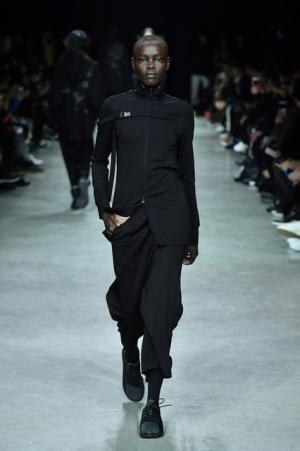 Y-3、テーマは対極的な“デジタル”と“自然”【2017-18秋冬コレクション】