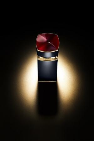 ブルガリのフレグランス「レ ジェンメ」から初のメンズコレクション登場