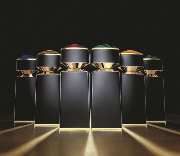 ブルガリのフレグランス「レ ジェンメ」から初のメンズコレクション登場