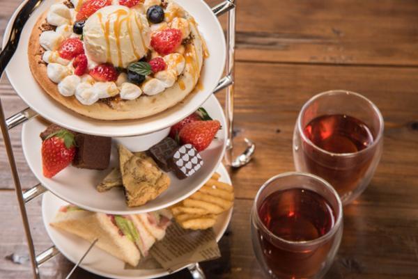 マックス ブレナー、3段重ねのアフタヌーンティーセットなどホワイトデー限定メニュー