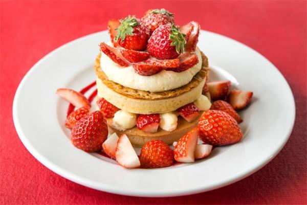 J.S. PANCAKE CAFEの春は“いちご尽くし”！ストロベリーハニー パンケーキやあまおうパフェ
