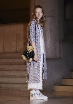 ビューティフルピープル×シュタイフ、小物入れにもなるライダースのテディベアを発売