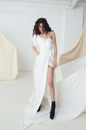 ヴィヴィアン・ウエストウッドが2017年クチュールブライダルコレクションを発表