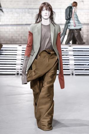 リック・オウエンス、何もかもが時放たれた時代【2017-18秋冬メンズ】