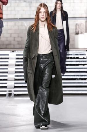 リック・オウエンス、何もかもが時放たれた時代【2017-18秋冬メンズ】