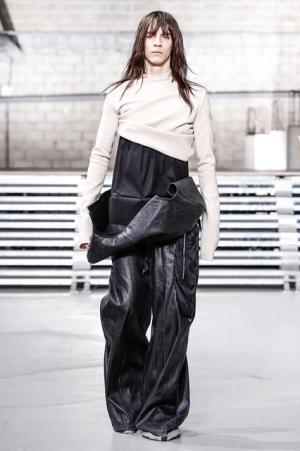 リック・オウエンス、何もかもが時放たれた時代【2017-18秋冬メンズ】