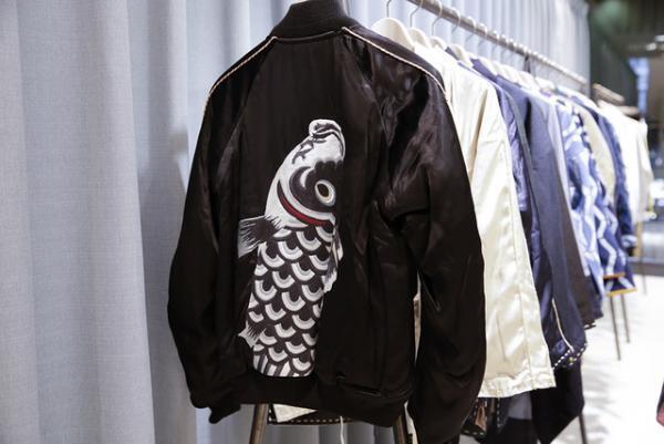 ビズビム初のランウェイショーの世界観を伊勢丹メンズで再現、希少な春夏キーアイテムも