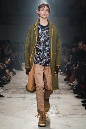 ホワイトマウンテニアリング、黒に黒を重ねた妙【2017-18秋冬メンズ】