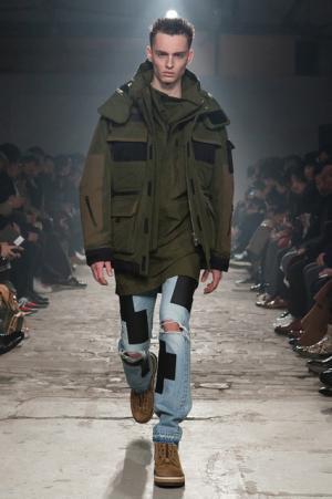 ホワイトマウンテニアリング、黒に黒を重ねた妙【2017-18秋冬メンズ】