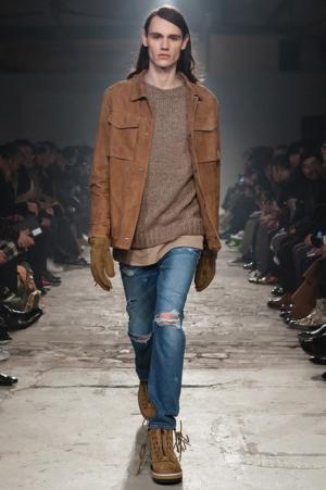 ホワイトマウンテニアリング、黒に黒を重ねた妙【2017-18秋冬メンズ】