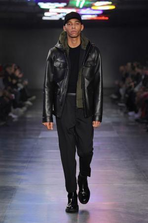 今のパリモードのスタンダードはアミ アレクサンドル マテュッシ【2017-18秋冬メンズ】