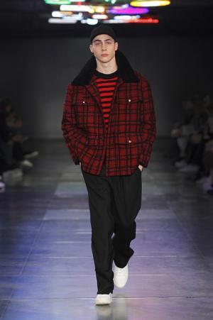 今のパリモードのスタンダードはアミ アレクサンドル マテュッシ【2017-18秋冬メンズ】