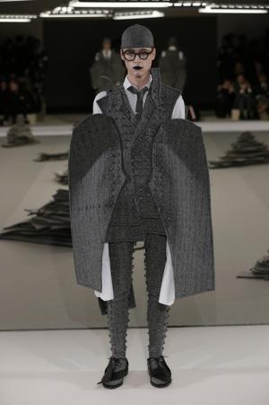 ボタン1,000個超え、凄まじい手仕事で魅せるトム ブラウン ニューヨーク【2017-18秋冬メンズ】