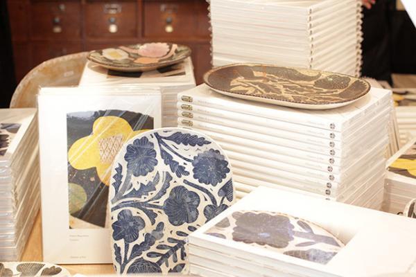 鹿児島睦の作品を一冊にまとめた『Makoto Kagoshima Ceramics』が森岡書店銀座店で発売