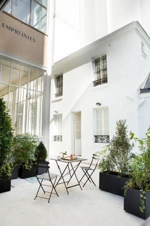 メルシーバイヤーが手掛けたパリで注目のストア「アンプラント」。フランスの工芸作品を集め、アートがある日常を提案