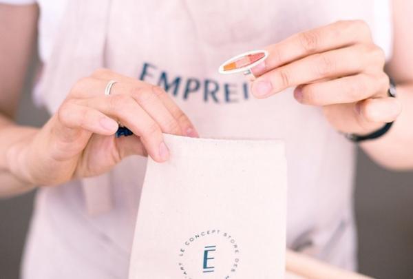 メルシーバイヤーが手掛けたパリで注目のストア「アンプラント」。フランスの工芸作品を集め、アートがある日常を提案