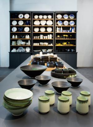 メルシーバイヤーが手掛けたパリで注目のストア「アンプラント」。フランスの工芸作品を集め、アートがある日常を提案